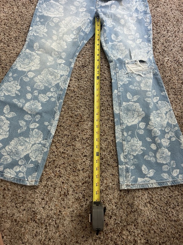 Celebrity Pink Juniors Bootcut Jeans Light Wash Floral Stretch Blue/White gallery