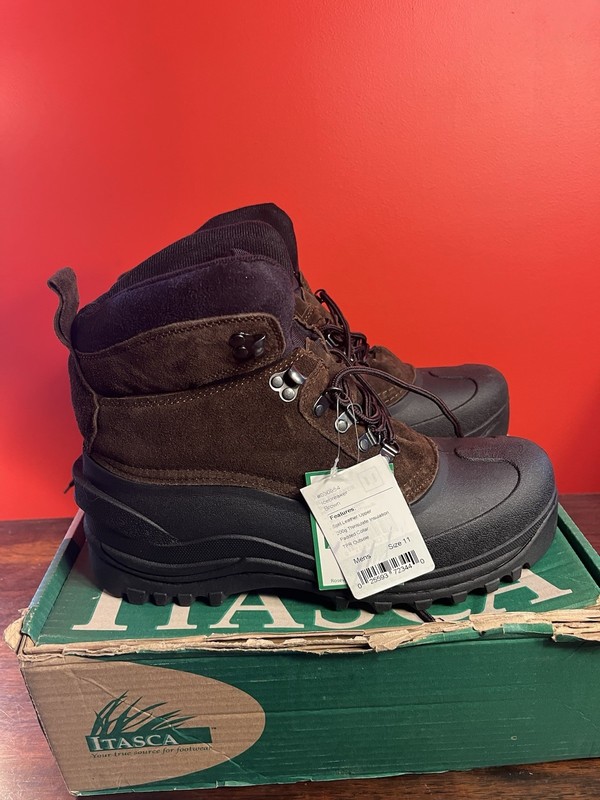 Itasca Men’s Icebreakers, Winter Hiking Boots, Size 11, NWT