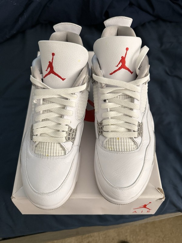Jordan Air Jordan 4 Retro White Oreo Fire Red Mid Top Lace-Up CT8527-100