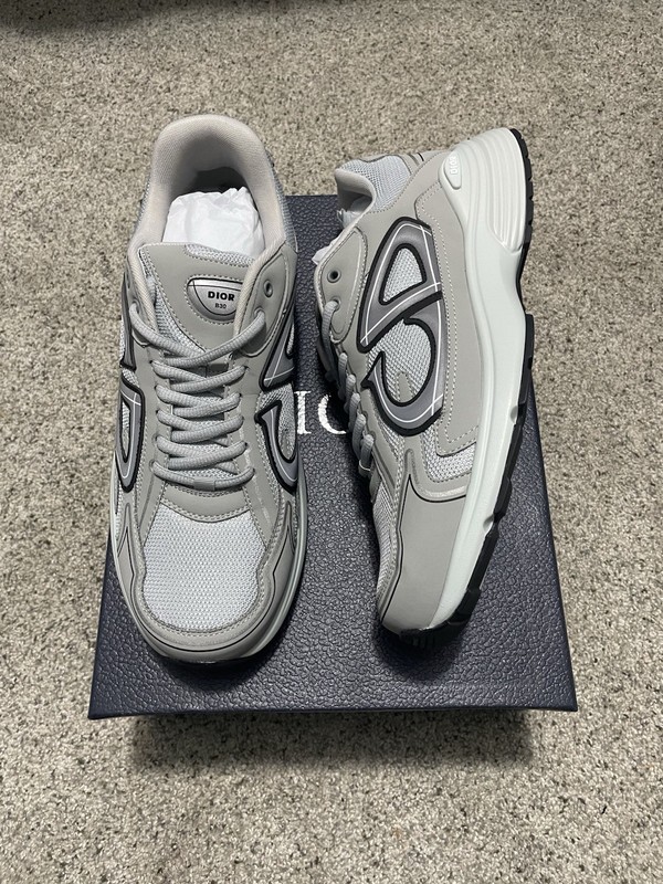 Dior B30’s