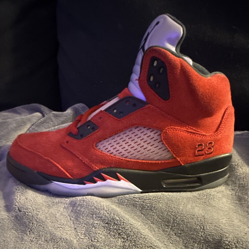 Jordan Air Jordan 5 Retro Raging Bull 2021 Men’s Suede High Top DD0587-600