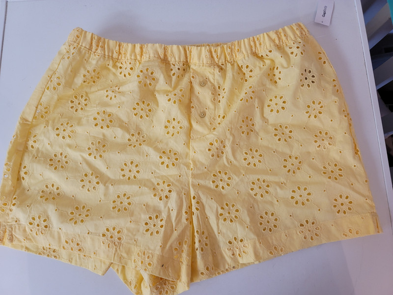 NWT Gap Body Yellow Eyelet Cotton Poplin PJ Boxer Shorts Medium NEW gallery