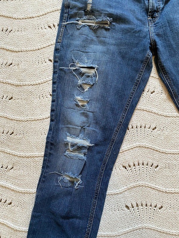 Silver Jeans Suki Skinny Stretch Distressed Ripped Womens Tag 33/31 Actual 33/29 gallery