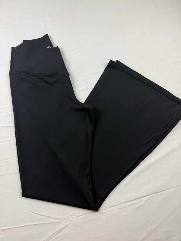 Sunzel Women’s Black Flared Stretch Activewear Pants Yoga Gym Size L