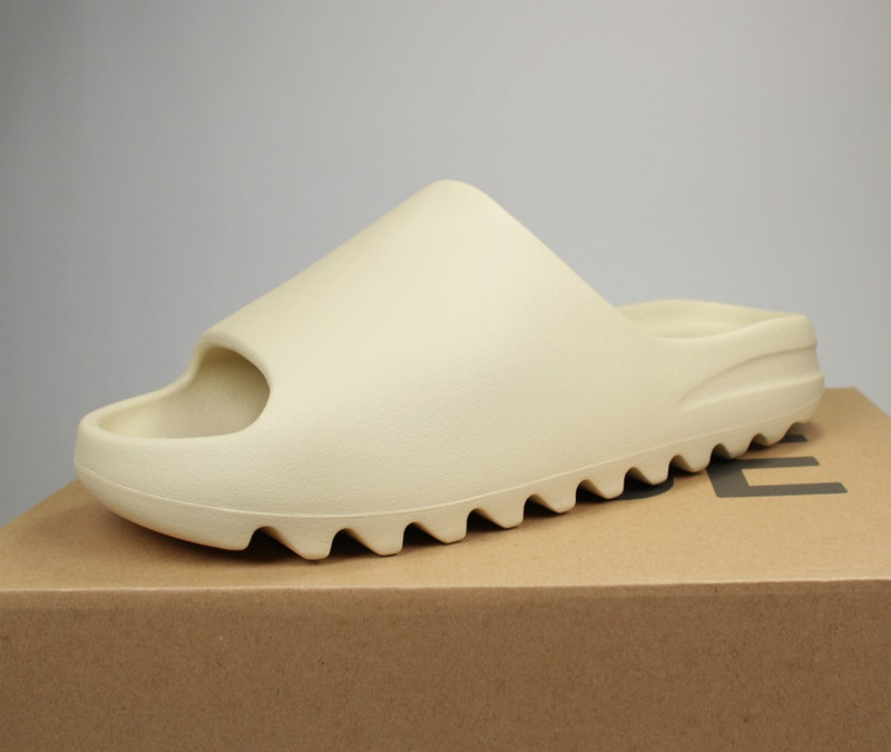 Adidas Yeezy Slide -SIZE 12US "Bone" NEW WITH BOX-FAST SHIPPING- Unisex FZ5897 gallery
