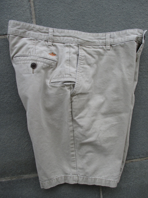 DOCKERS Men TAN Khaki CHINO Cotton SHORTS Cell Phone POCKET Club Resort 33 gallery