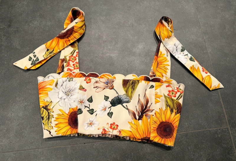 NWT Agua Bendita Sunshower Rhea Crop Top Small Sunflower Anthropologie 90s Y2K
