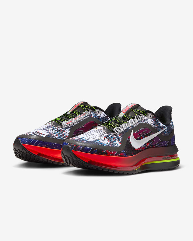 IM6778-902 Nike Pegasus PRM Multi Pixel (Men’s)