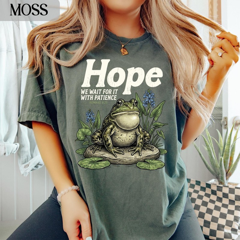 Christian Frog T-Shirt Romans 8 25 Hope Bible Verse Faith Graphic Tee