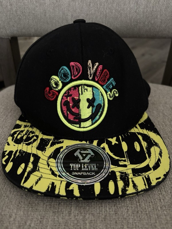 Good Vibes Top Level Smiley Face Graphic OSFM Cotton Flat Brim Cap Hat