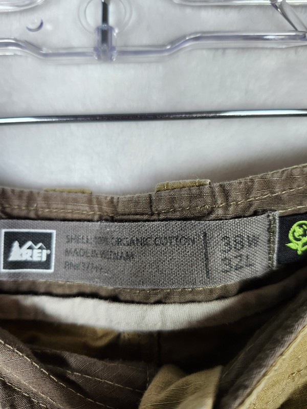REI Mens Cargo Pants Khaki Utility Outdoor Adventure Size 38x32 gallery