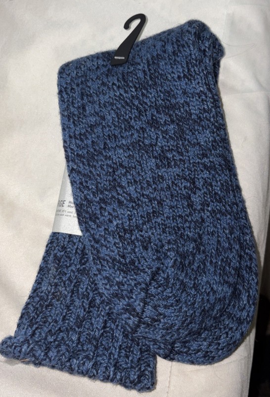 NWT Adult REI Blue Wool Blend Socks (Women 10.5-12) & Men (9-12) gallery