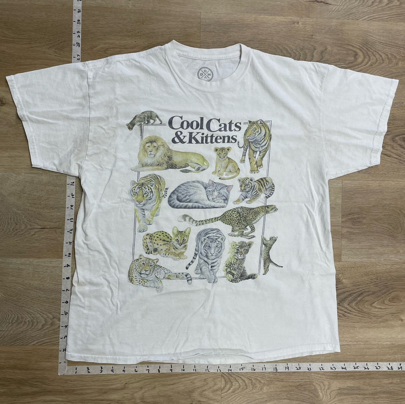 DOM Men’s White Cool Cats & Kittens Tiger Lion Graphic Crew Neck Tee Size XL