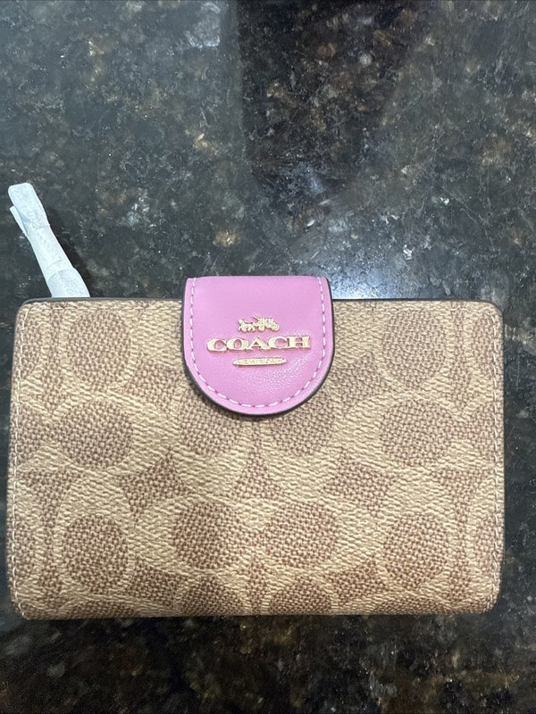 🩷Coach Medium Corner Zip Wallet CW786 Tan Fuchsia Signature Canvas NWT🎀NEW🎁