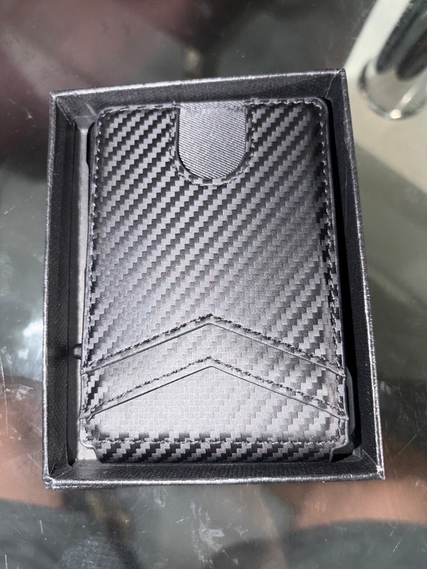 Black Carbon Fiber Pattern Slim Wallet Credit Card Holder for Men w/ Logo