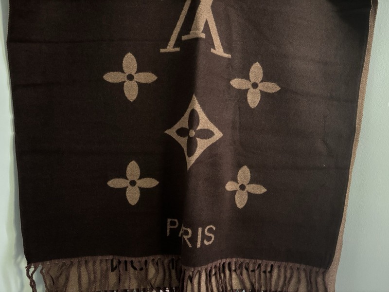 Louis Vuitton Logo Knit Wool Rectangle Scarf w/ Fringe Brown & Biege Women