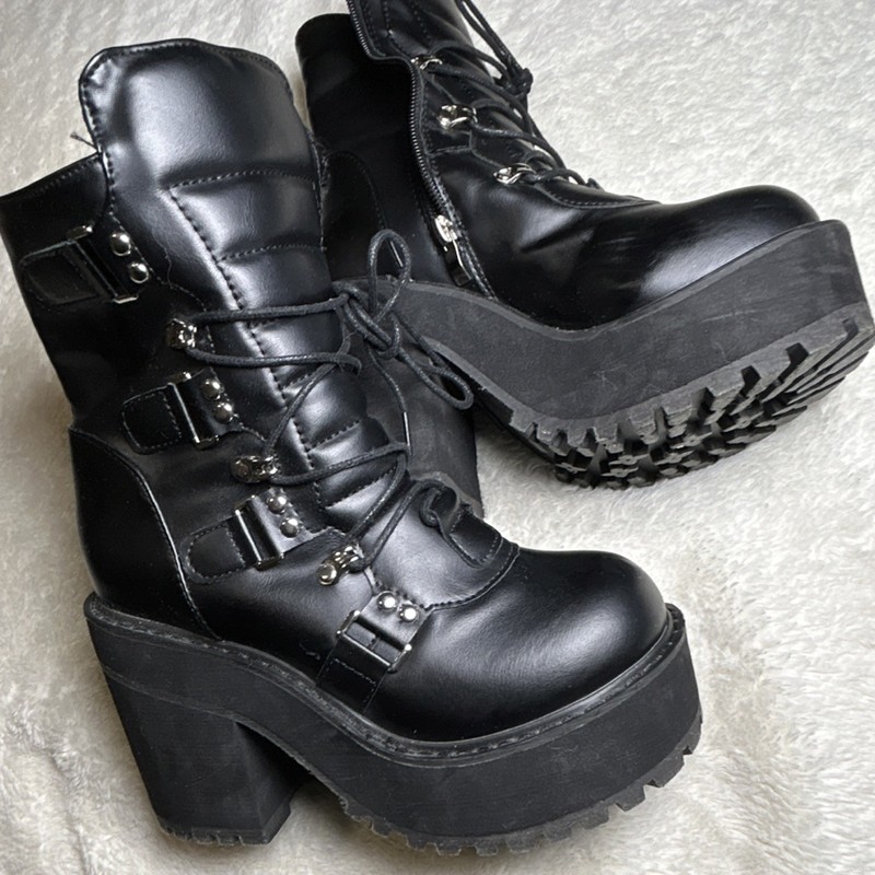 Women’s Black Platform Lace-Up Ankle Boots Round Toe Lug Sole Buckle Studs