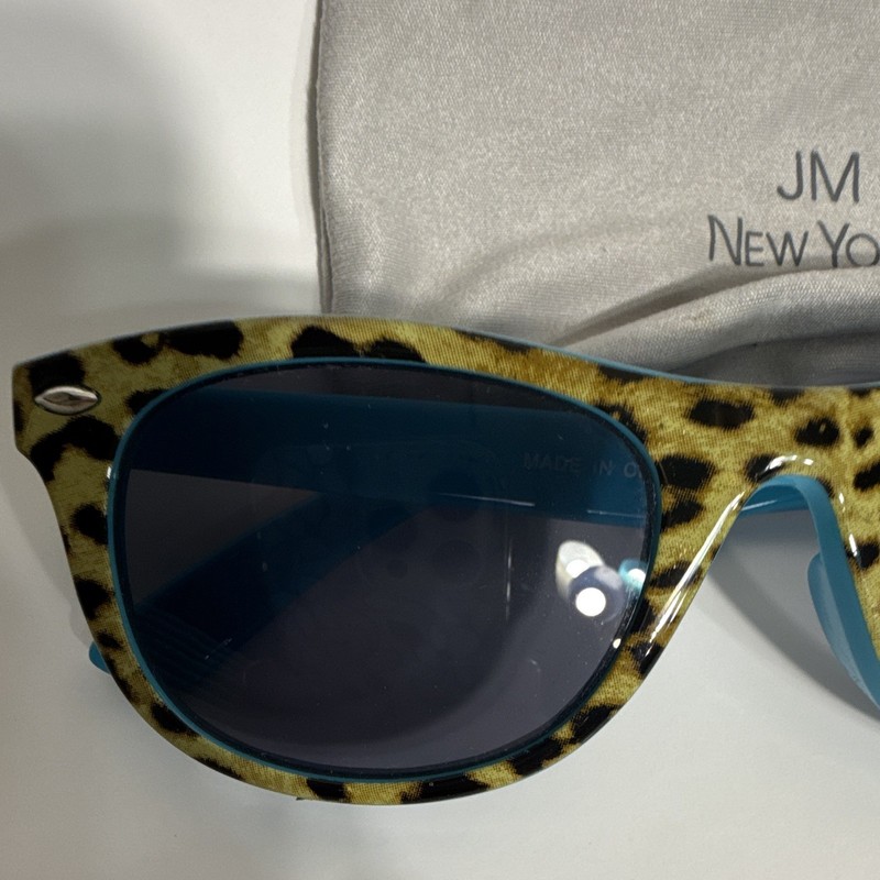 JM New York Women’s Cat Eye Sunglasses Blue Animal Print Frame Black Tinted Lens gallery