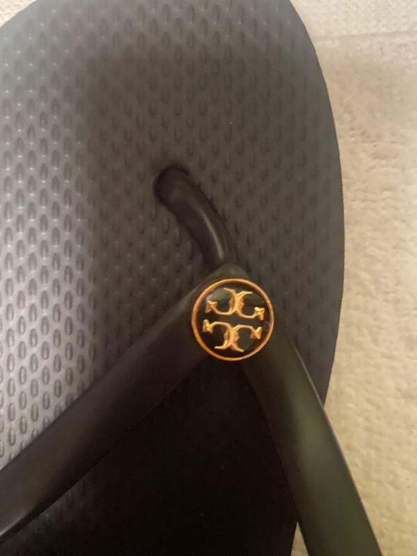 NWOB TORY BURCH MONOGRAM FLIP FLOPS 8 rubber thong sandals Black - NEW gallery