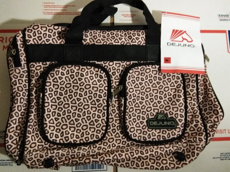 DEJUNO 19 Inch Duffle Carry-On Overnight Bag – New York Cheetah Collection NWT