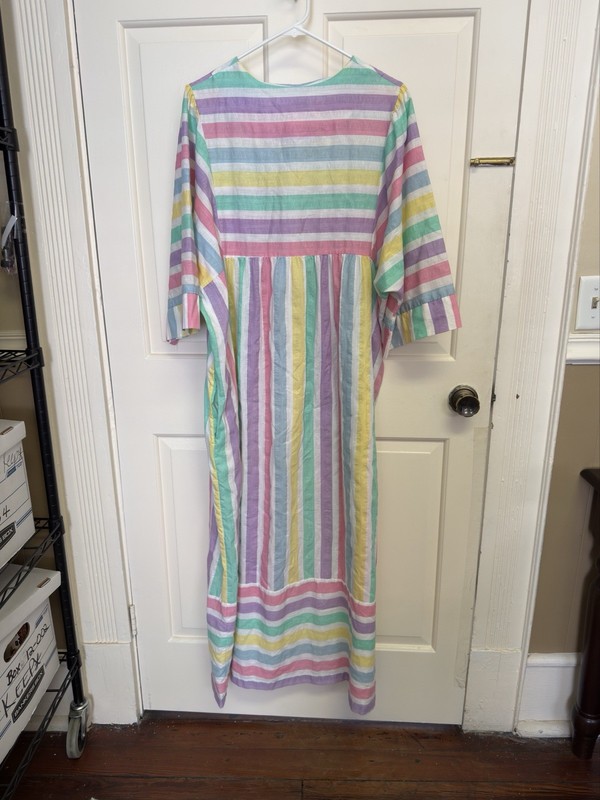 Leisure Life House Dress Vintage Large Made In USA Rainbow Gown