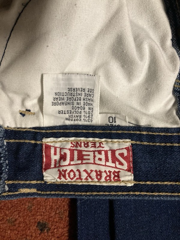 Braxton Women’s Straight Jeans Dark Wash Blue Stretch 5-Pocket Zip, Size 10 gallery