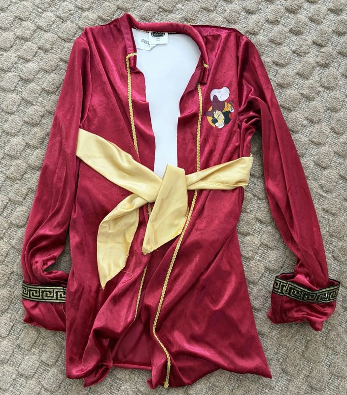 Disney Peter Pan Captain Hook Disguise Costume Boys Size Medium 7-8 Halloween gallery