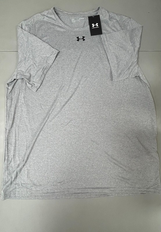 DISCONTINUED – Under Armour Short Sleeve Locker Tee 130775 Retail $25