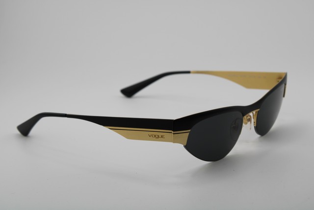 NEW VOGUE GIGI HADID VO 4105-S 917/87 BLACK GOLD AUTHENTIC SUNGLASSES 51-19 gallery