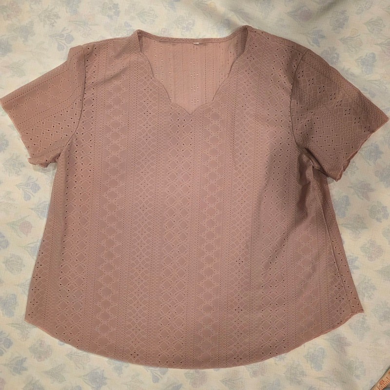 Mauve Scalloped V-Neck Pointelle Eyelet Short Sleeve Blouse XL Semi-Sheer Top