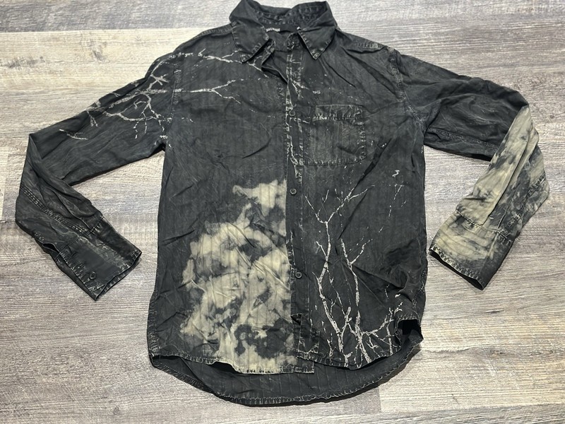 SALVAGE Mens Vintage Distressed Style Button Up Shirt Size SMALL – MEDIUM – VTG