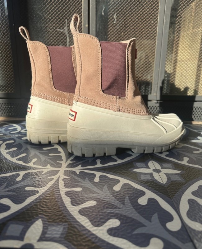 Hunter Women’s Sutton Waterproof Chelsea Boots, Size 7