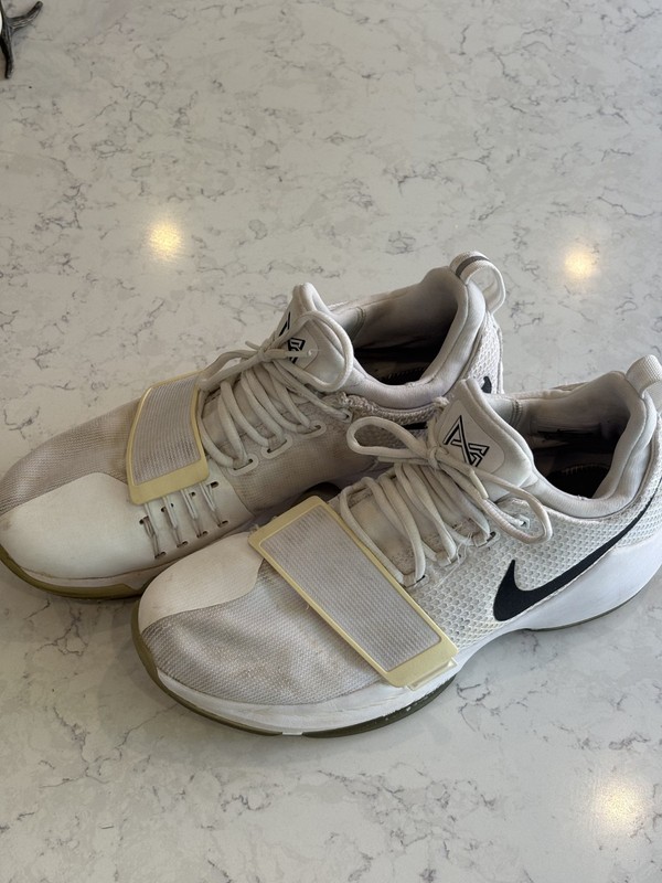 Pre-Owned. Nike PG 1 White Ice Chrome Men’s Size 11. Basketball Shoes