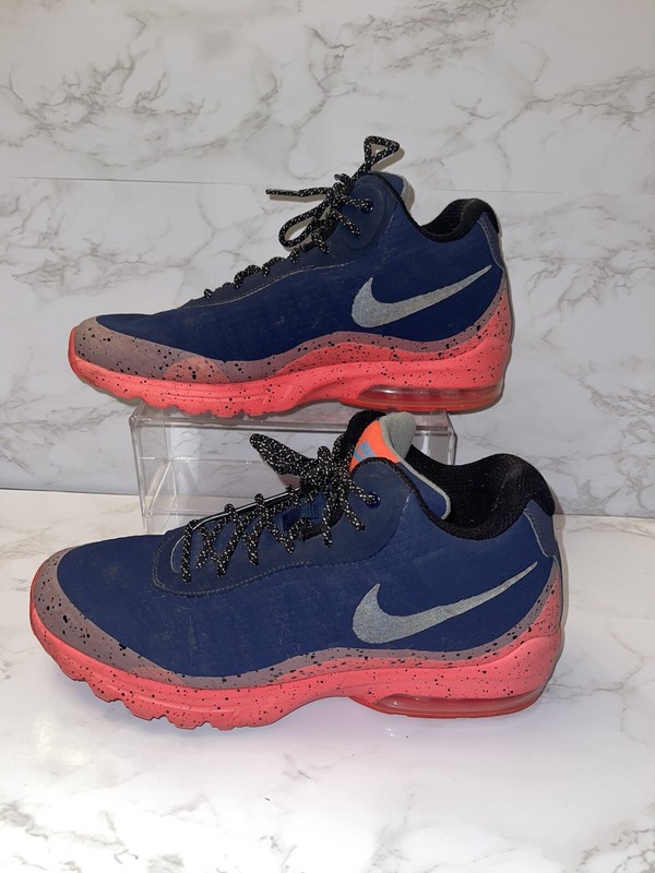 Nike Air Max Invigor Mid Obsidian Blue Solar Red Pink 858654-401 Sz 11.5 RARE