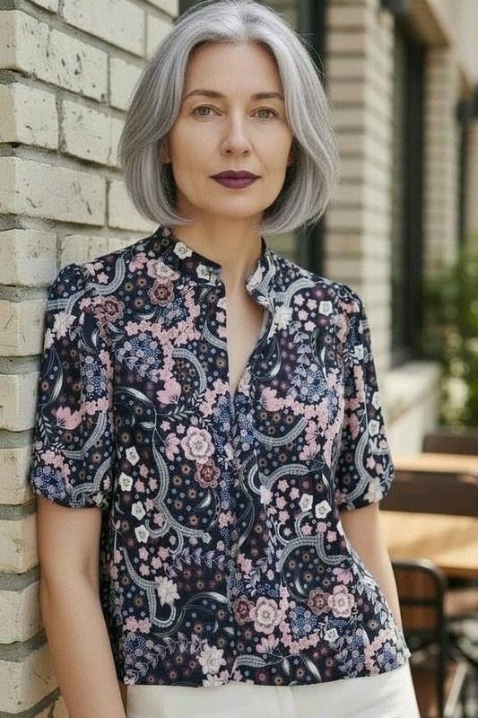 Ann Taylor Loft Japanese Floral Top Sz M/Petite Navy/Pink Artsy Bell Sleeve Boho