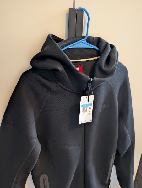 Nike Sportswear Tech Fleece Windrunner FB7921-010 - Size M *NEW w/ Tag* gallery