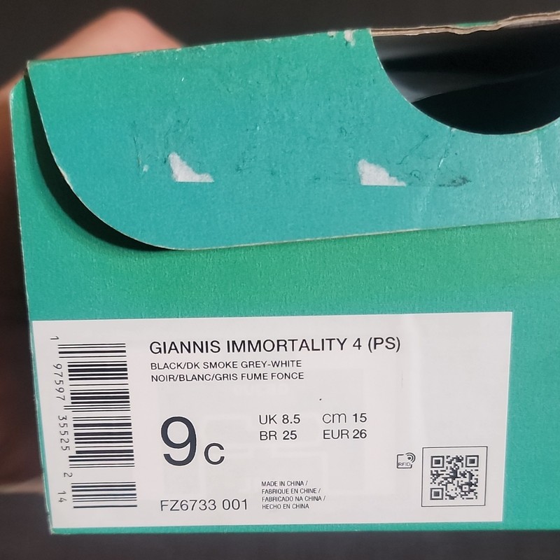 Nike Giannis Immortality 4 PS Black Gray White Synthetic Sneakers Kids 9C FZ6733 gallery