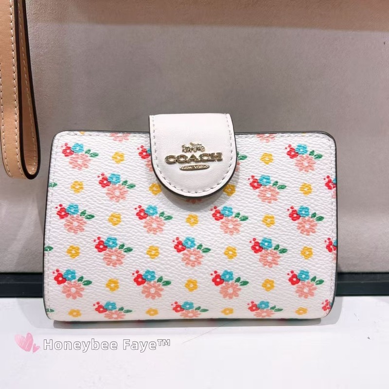 NWT Coach Medium Corner Zip Wallet With Floral Print CFA17/CFD94/CW786/CDF13