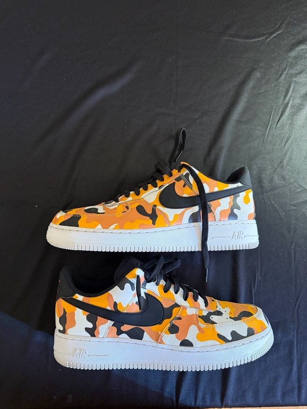 Nike Air Force 1 ’07 LV8 Orange Camo Size 10.5