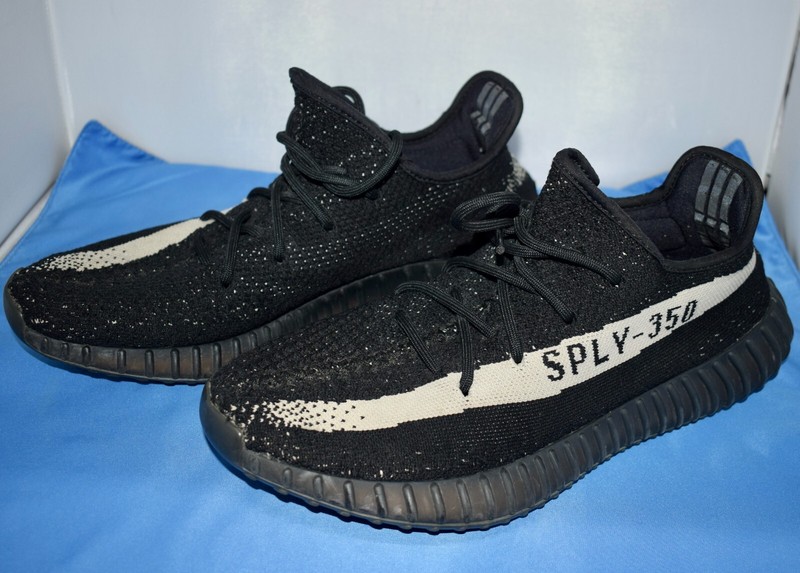 Adidas Yeezy Boost 350 V2 Low Oreo Core Black White Size 11 Shoes BY1604 ~ F3#43