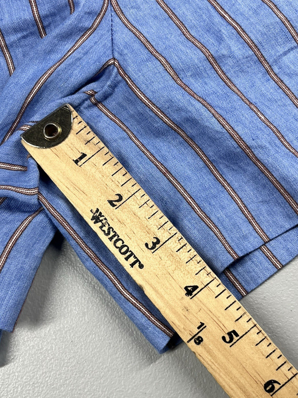 Madewell Pintucked Shorts in Linen Blend Womens 2 Delphinium Blue Stripe 3.5" gallery