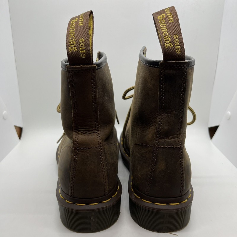 Dr Martens (Size 8 Women’s, Size 7 Men’s) Boots Air Wair 11822 Brown Leather gallery