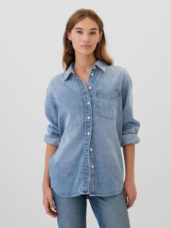 Gap Women’s Denim Big Shirt – Brand New. Free Shipping