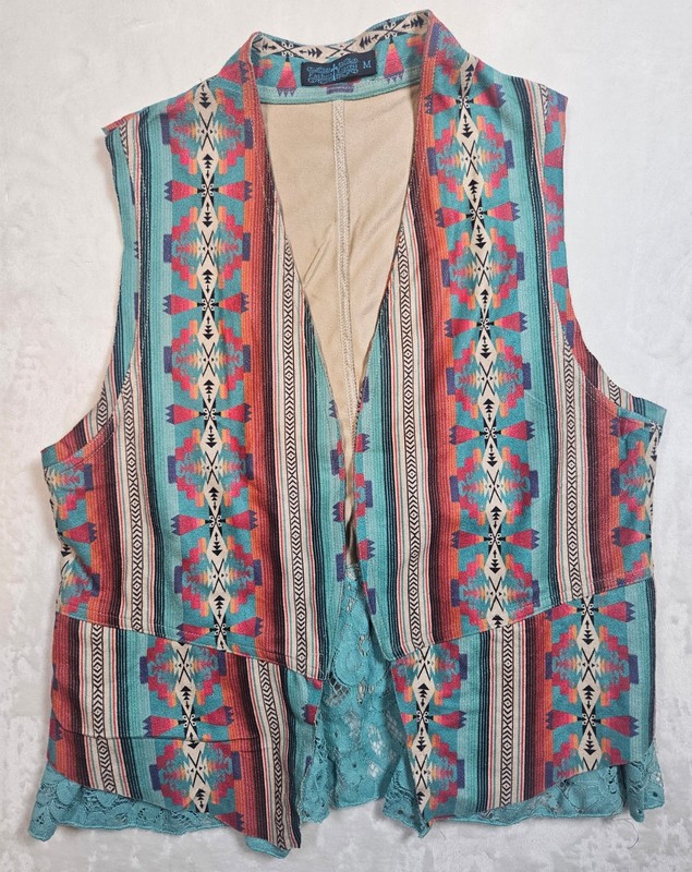 Fashion Express Aztec Print Turquoise Lace Trim Vest Size M Soft Nice Condition