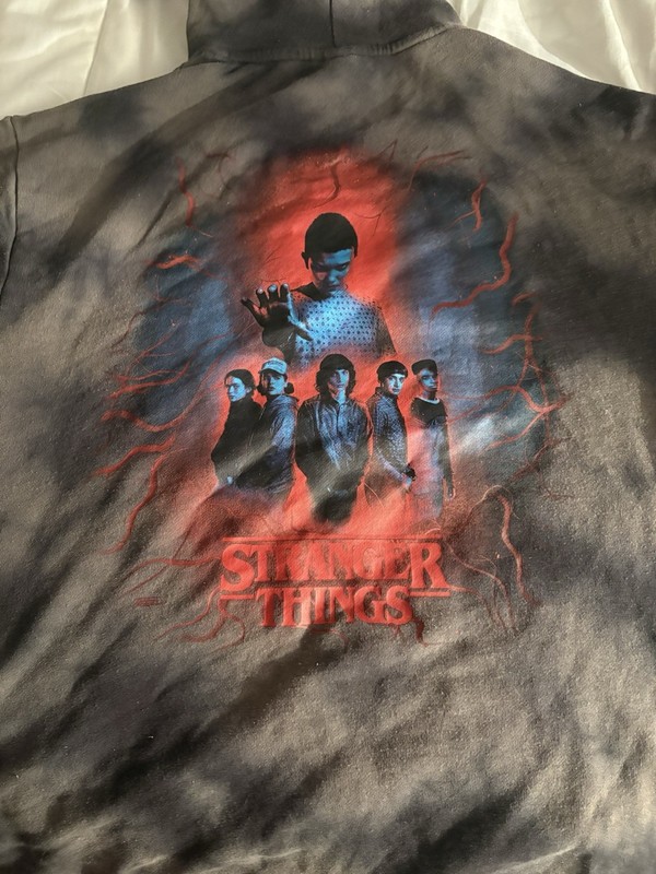 Men’s Stranger Things Graphic Print Pullover Hoodie w/ Pockets Black Gray Red