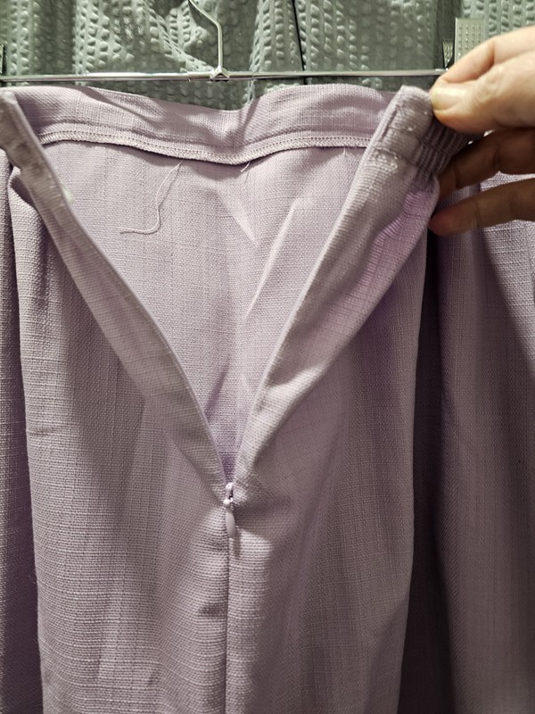 Women's 18 Lavender Below-the-Knee Polyrayon Elastic Back Alfred Dunner Skirt gallery