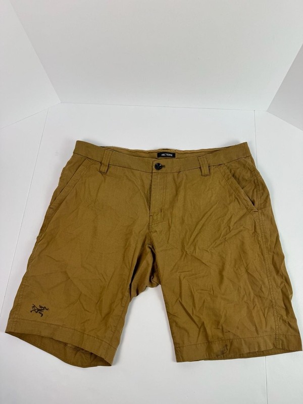Arc’teryx Men’s Trim Fit Hiking Shorts Brown Size 36