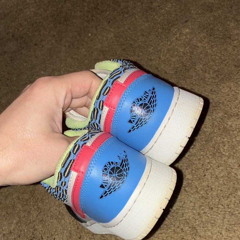 Jordan Air Jordan 1 Low Men's Low Top Lace-Up Sneakers Multicolor Colorblock gallery