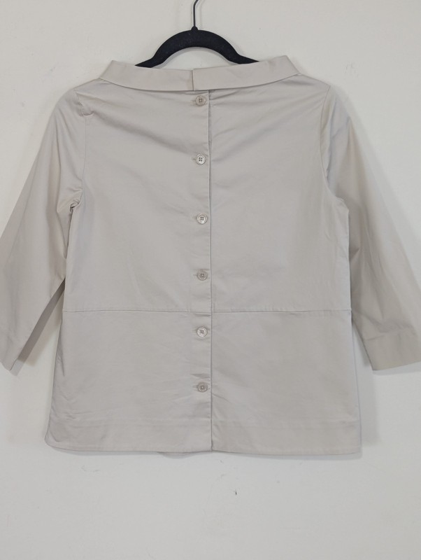 COS Women Minimalist Top Size 2 Cotton Back Button Structured Classic Old Money