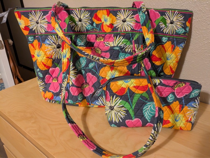 Vera Bradley Miller Travel Bag & Matching Cosmetic Pouch Jazzy Blooms Retired